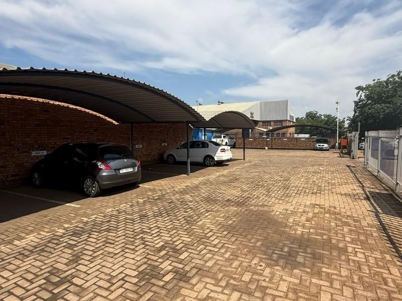 Commercial Property To Rent in Vaalbank, Middelburg - Photo 3