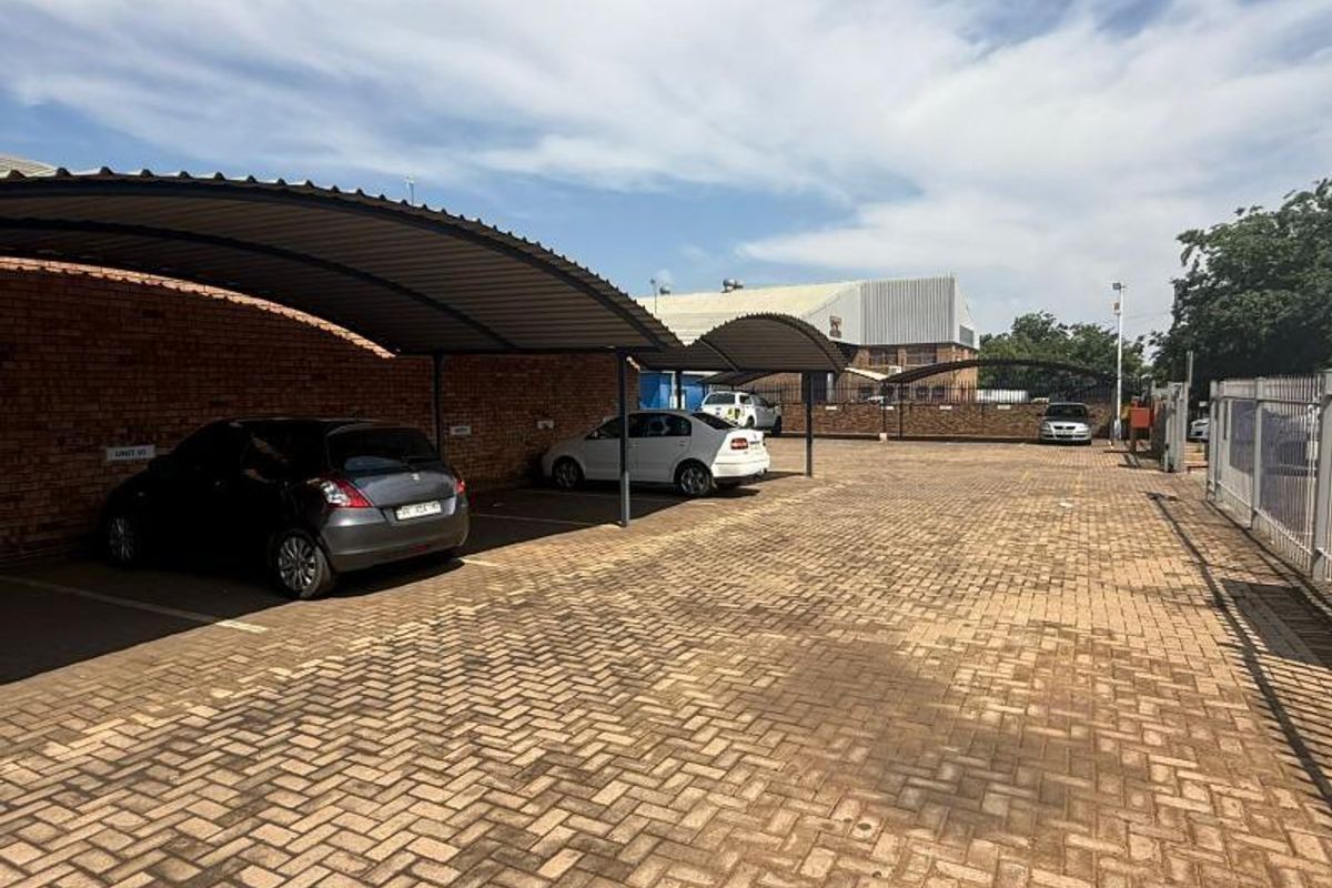 Commercial Property To Rent in Vaalbank, Middelburg - Photo 3