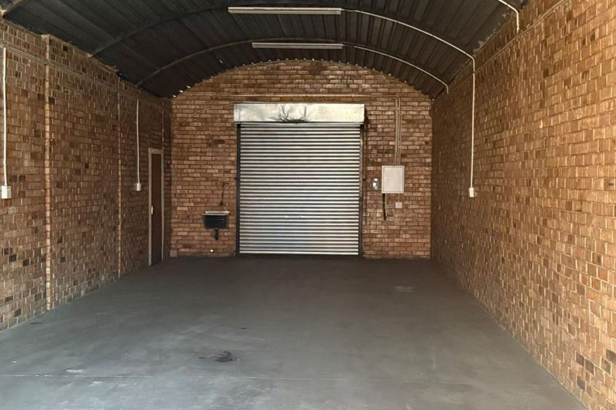 Commercial Property To Rent in Vaalbank, Middelburg - Photo 2