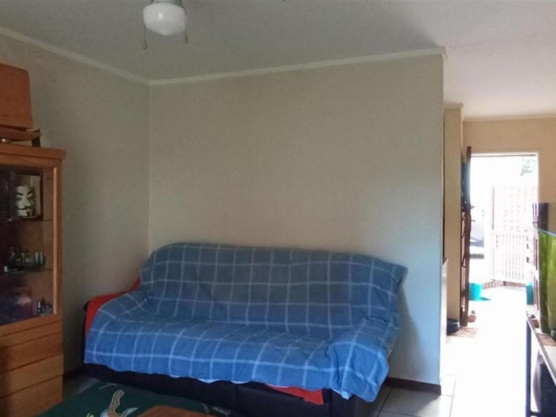 Ground Floor Stack Apartment For Sale in Kosmosdal, Centurion - Photo 9