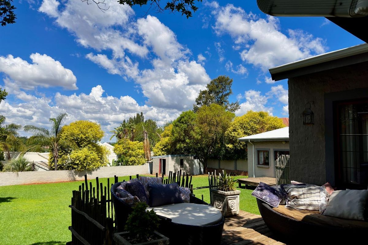 House For Sale in Waterkloof Ridge, Pretoria - Photo 2