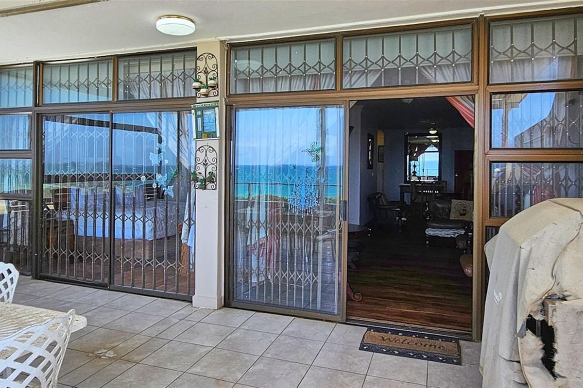 Apartment For Sale in Manaba Beach, Margate, KwaZulu Natal - Photo 3