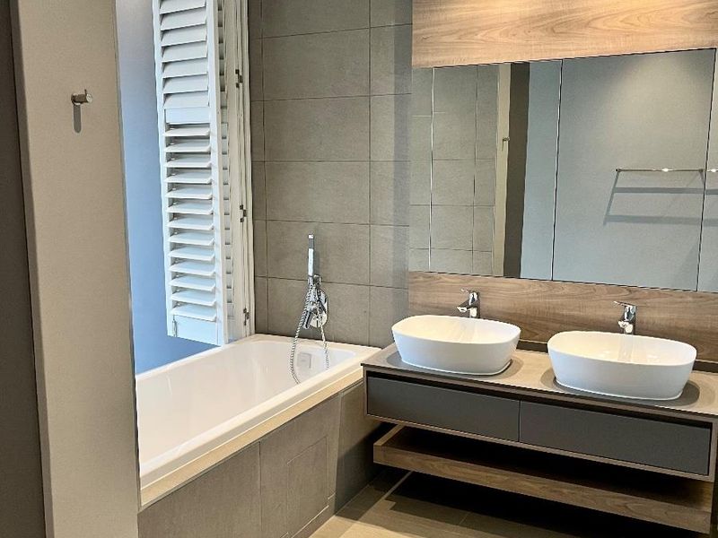 Apartment To Rent in Rosebank, Johannesburg - Photo 9