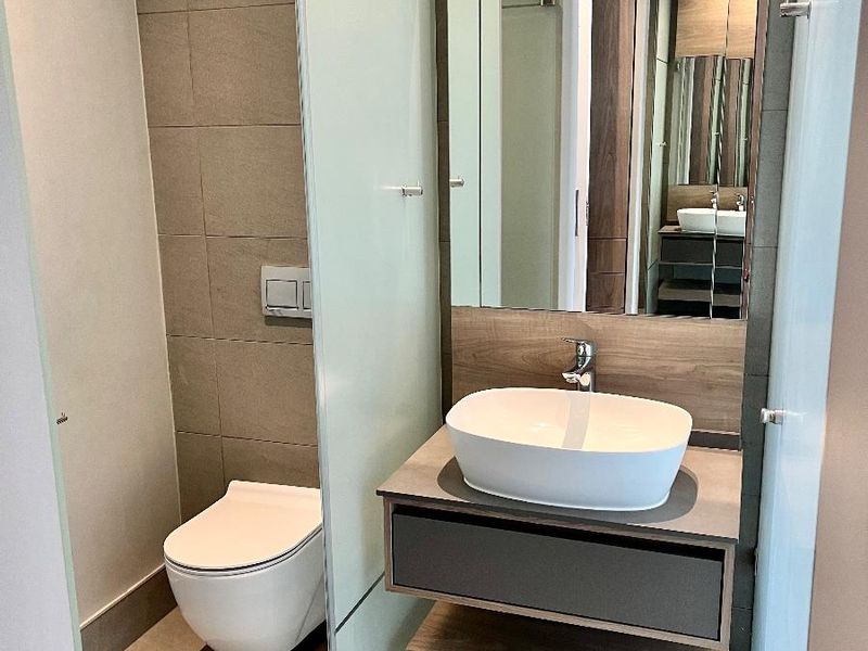 Apartment To Rent in Rosebank, Johannesburg - Photo 4