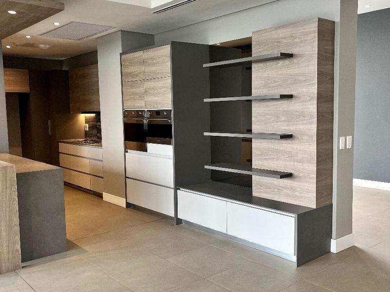 Apartment To Rent in Rosebank, Johannesburg - Photo 2