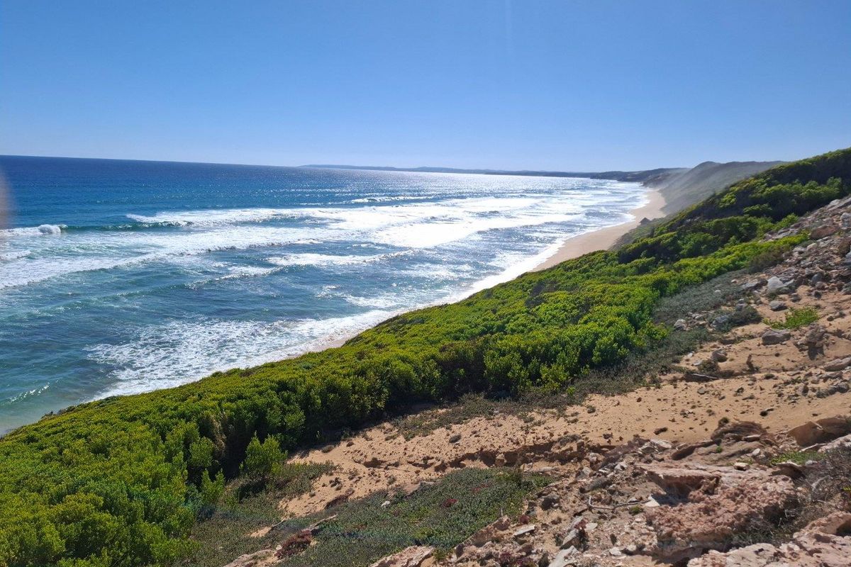 UNDER OFFER in Stilbaai Rural, Stilbaai - Photo 2