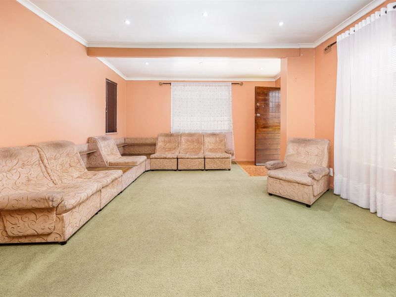 House for Sale - Charlesville, Cape Town - Photo 3