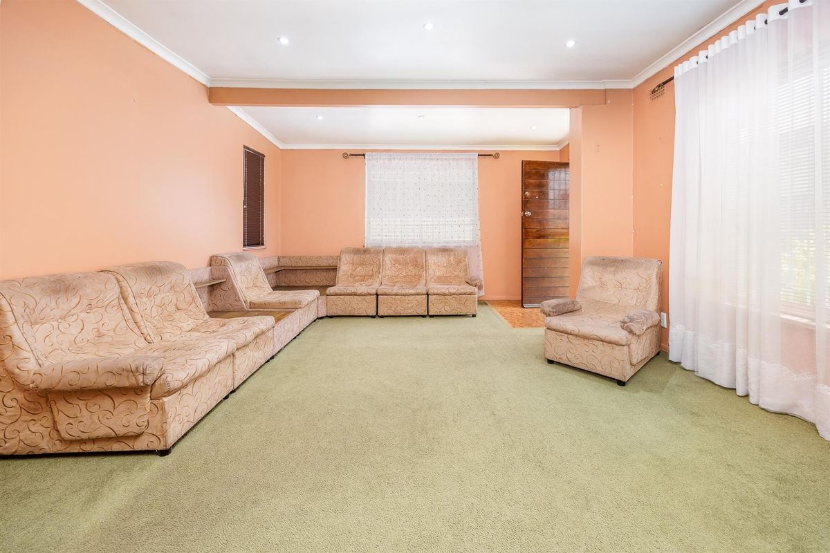 House for Sale - Charlesville, Cape Town - Photo 3