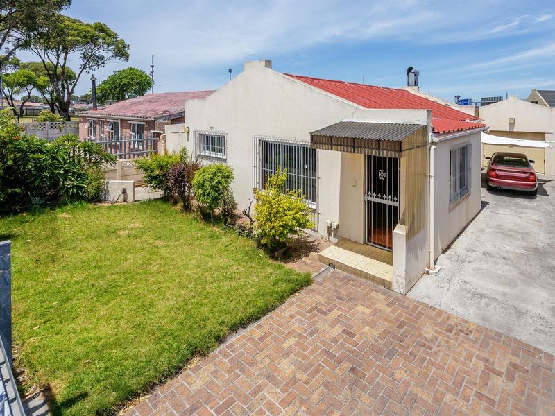 House for Sale - Charlesville, Cape Town - Photo 2