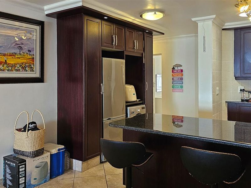 Apartment For Sale in Manaba Beach, Margate, KwaZulu Natal - Photo 9