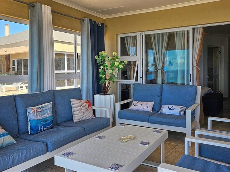 Apartment For Sale in Manaba Beach, Margate, KwaZulu Natal - Photo 2