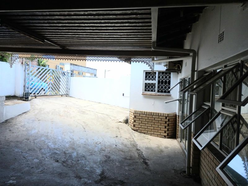 3 Bedroom House With a granny flat and a Garage for Sale in Shastri Park, Phoenix, KwaZulu Natal - Photo 7