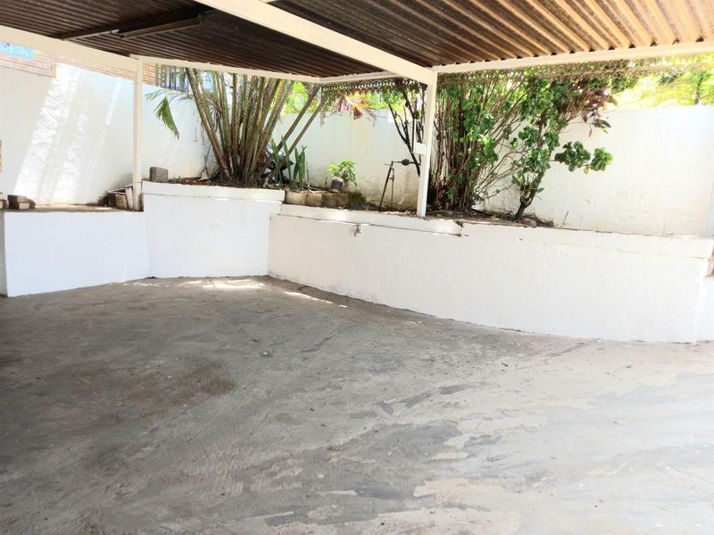 3 Bedroom House With a granny flat and a Garage for Sale in Shastri Park, Phoenix, KwaZulu Natal - Photo 6