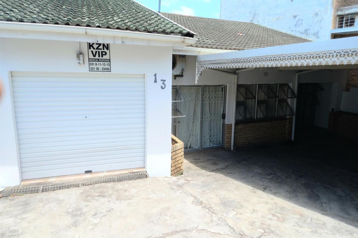 3 Bedroom House With a granny flat and a Garage for Sale in Shastri Park, Phoenix, KwaZulu Natal - Photo 4