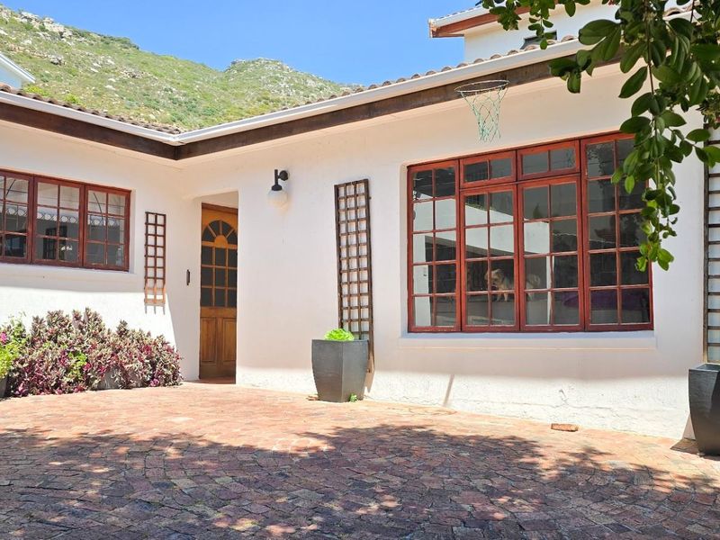 A Sanctuary on the Mountainside - Photo 3