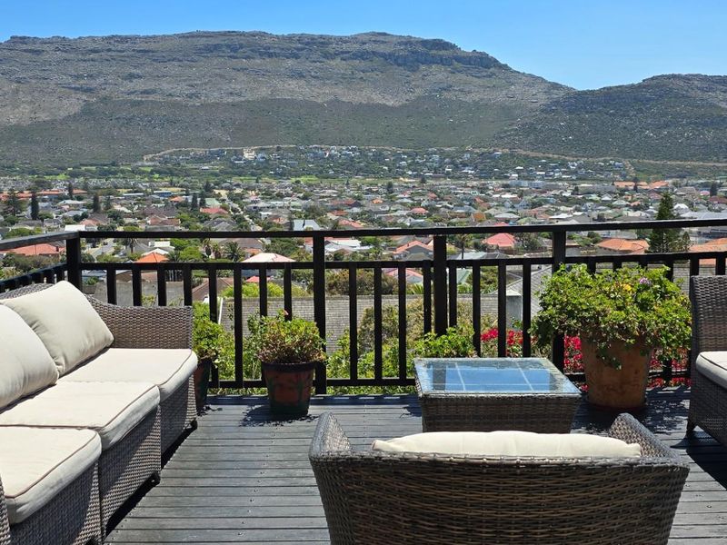 A Sanctuary on the Mountainside - Photo 10