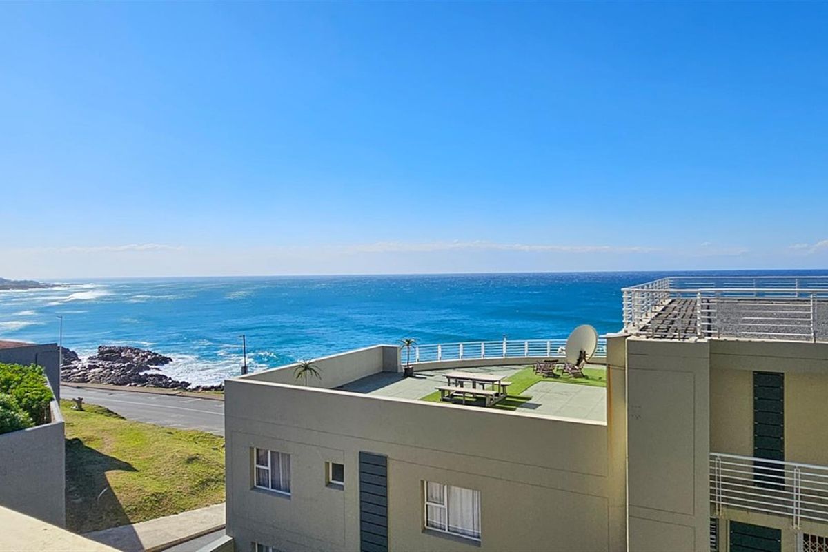 Apartment For Sale in Margate, KwaZulu Natal - Photo 2