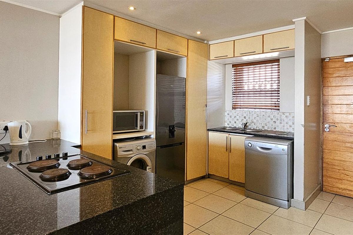 Apartment For Sale in Margate, KwaZulu Natal - Photo 4
