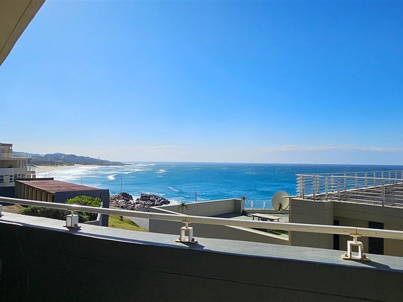 Spacious 3 Bedroom with Sea Views - Photo 1
