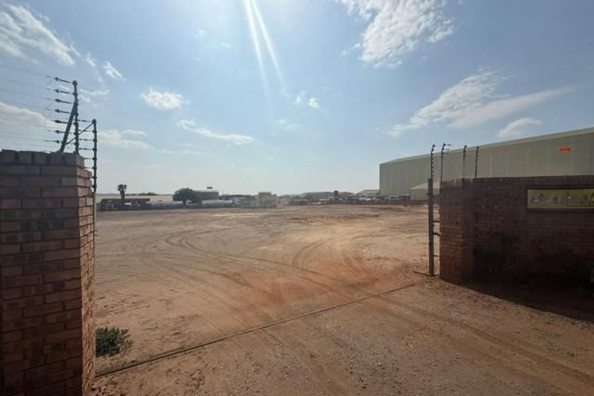 Industrial Property To Rent in Vaalbank, Middelburg - Photo 2