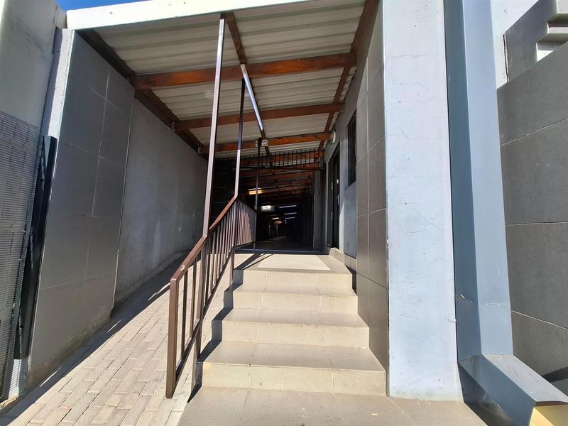Commercial Property To Rent in Middelburg Central, Middelburg - Photo 2