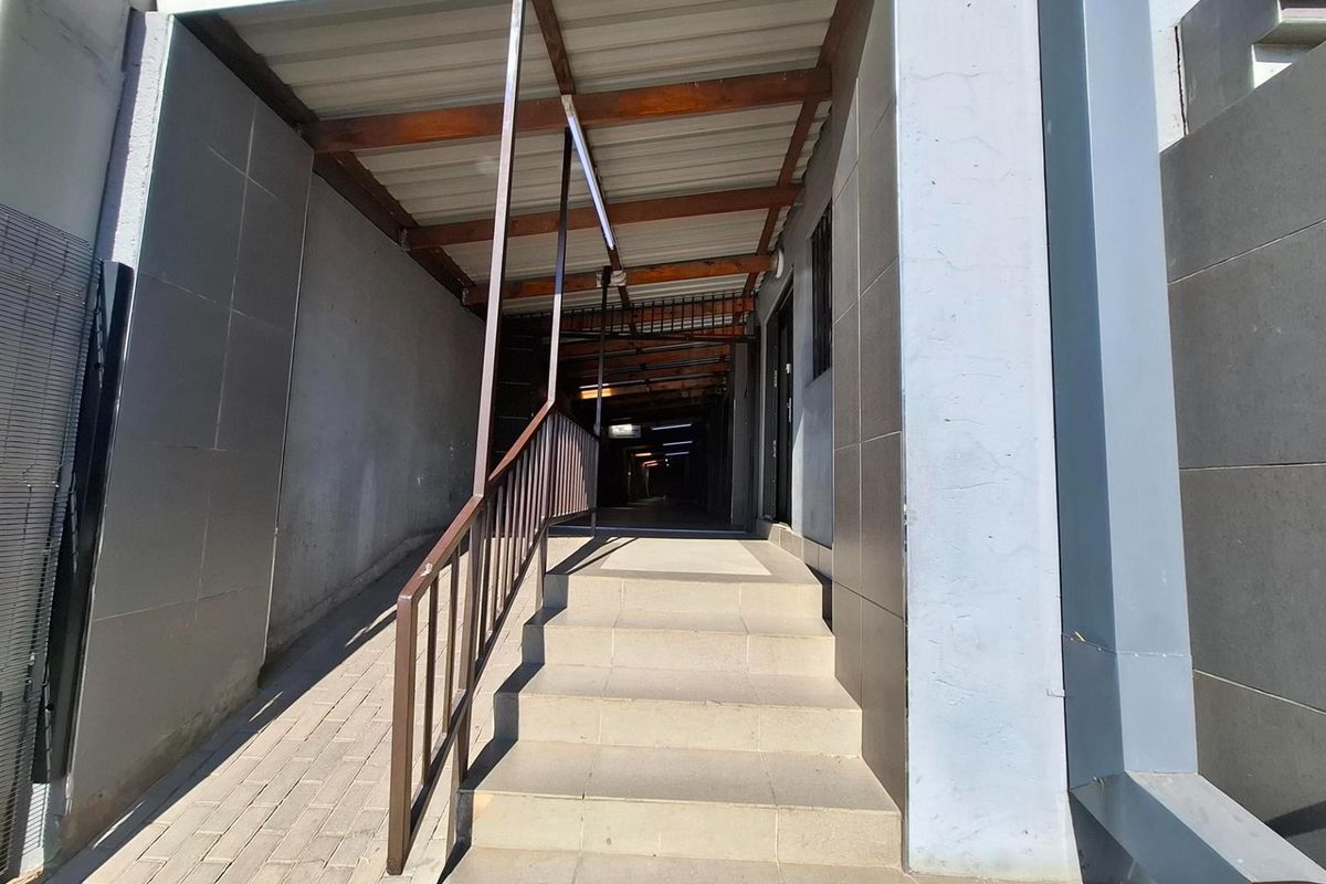 Commercial Property To Rent in Middelburg Central, Middelburg - Photo 2