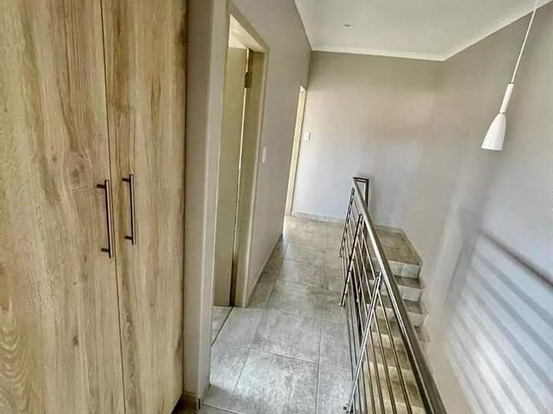 House For Sale in Jackaroo Park, Witbank - Photo 8