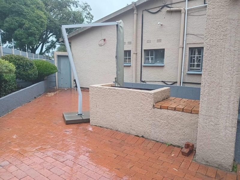 Large House for Sale in the Boomed Off Area of Hurlyvale - Photo 8