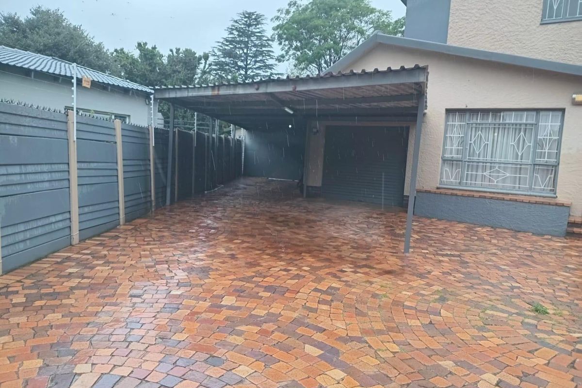 Large House for Sale in the Boomed Off Area of Hurlyvale - Photo 5