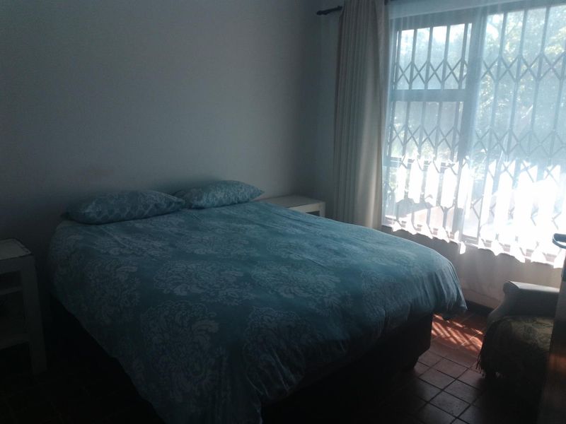 Townhouse To Rent in Port Edward KwaZulu Natal - Photo 10