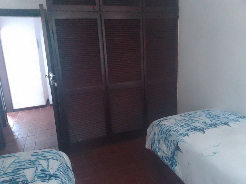 Townhouse To Rent in Port Edward KwaZulu Natal - Photo 5