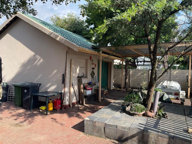 Double Storey  House For Sale in Secunda - Photo 3