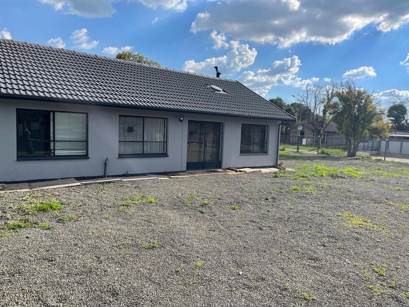 Commercial Property For Sale in Secunda - Photo 3