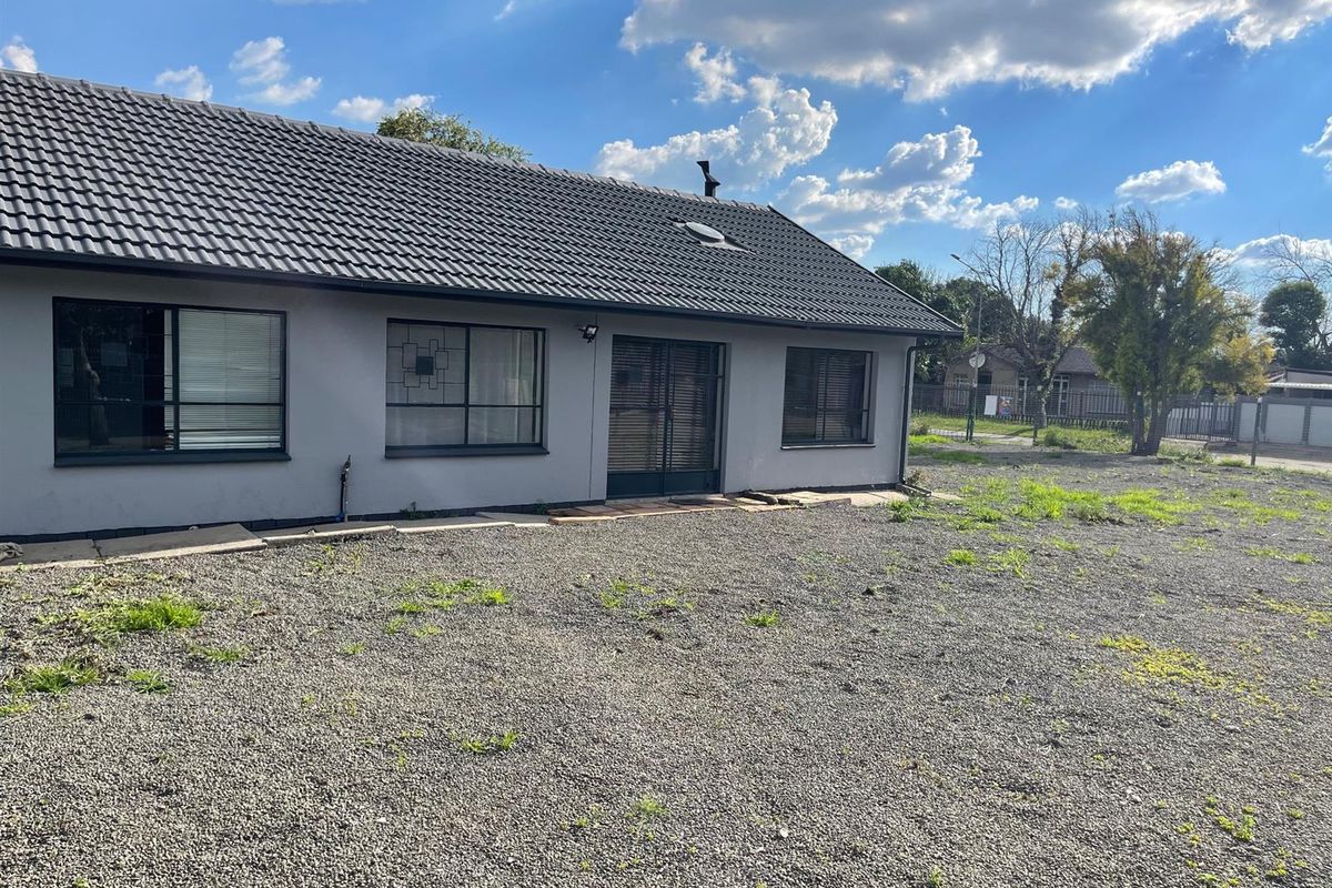 Commercial Property For Sale in Secunda - Photo 3