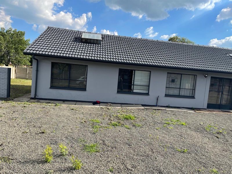 Commercial Property For Sale in Secunda - Photo 2