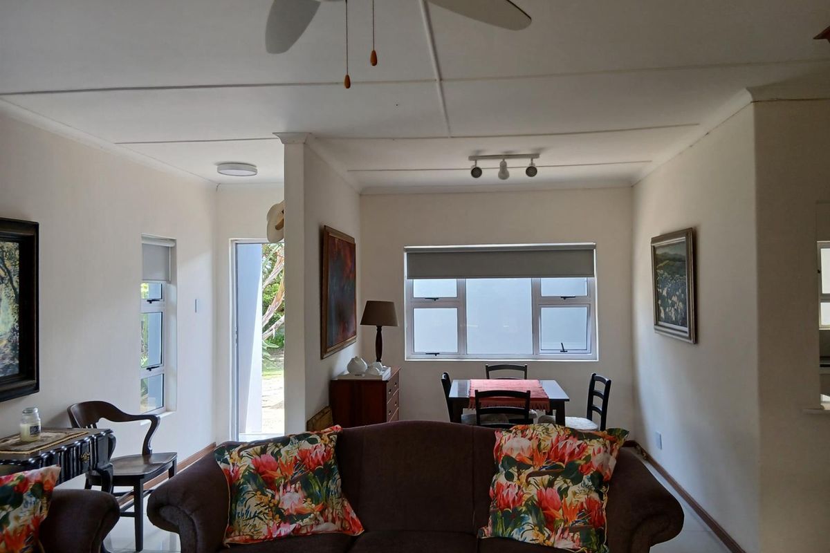 A Welcoming Haven of Style, Sophistication and Home Comforts - Photo 5