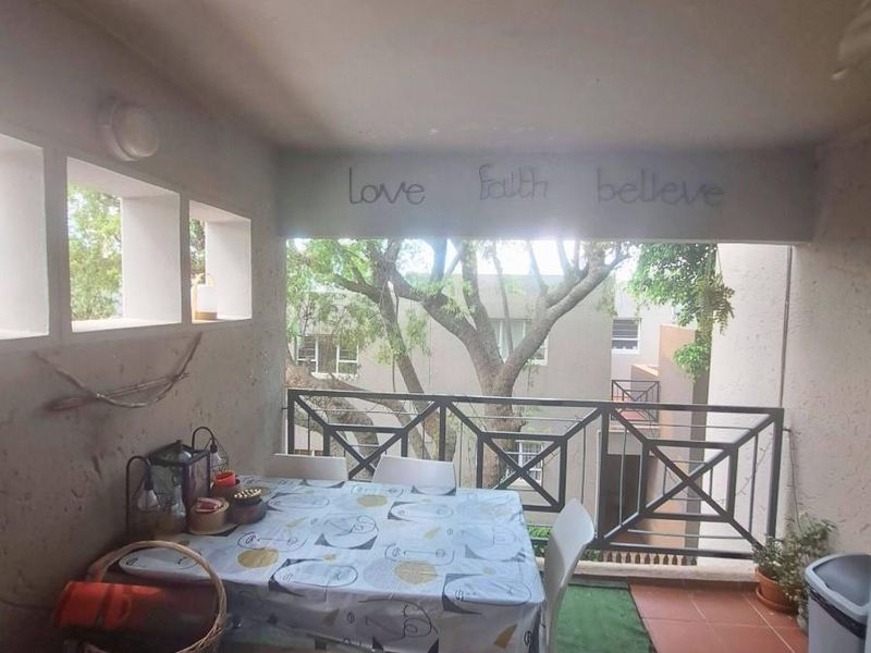 - IDEAL STARTER HOME FOR THE GO GETTER - Photo 7