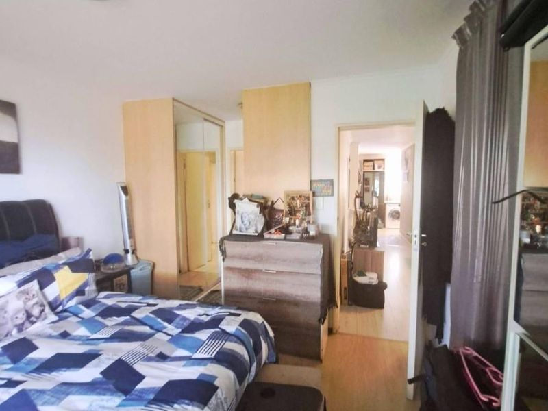 - IDEAL STARTER HOME FOR THE GO GETTER - Photo 4