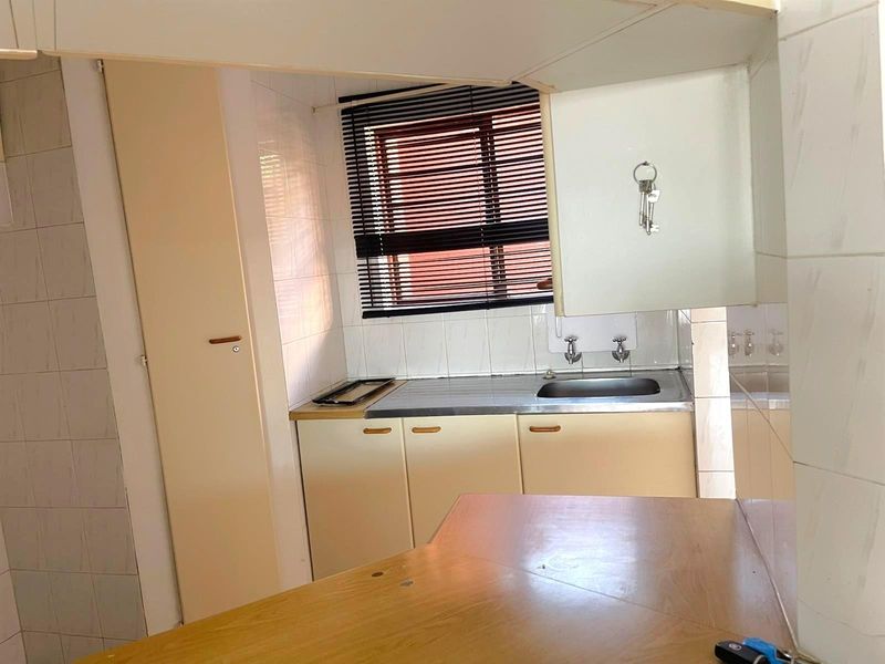 Excellent Opportunity:- 2 Bedrooms | 1 Bathroom | Ground Floor in Little Falls For Sale - Photo 7