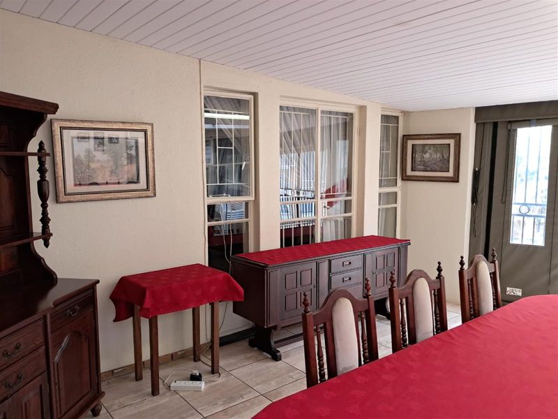 Stunning 4 bedroom family house for sale in Wonderboom - Photo 10