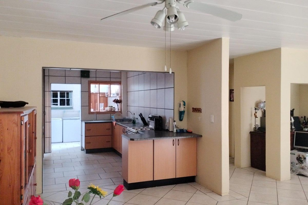 Apartment For Sale in New State Areas, Springs - Photo 3