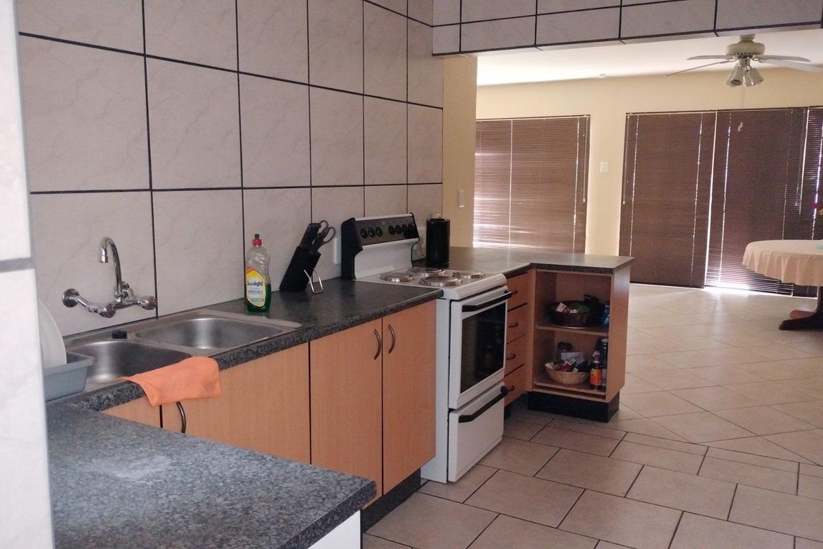 Apartment For Sale in New State Areas, Springs - Photo 5