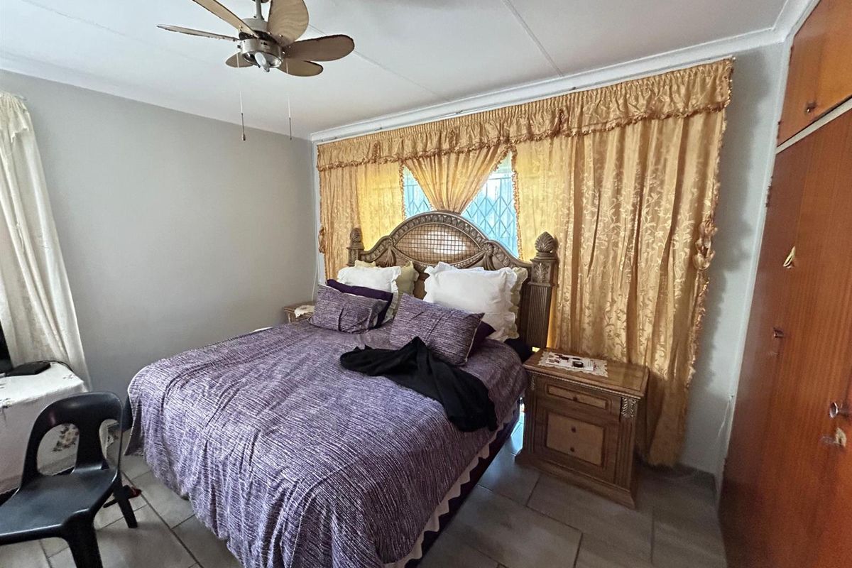 House For Sale in Sunnyridge, Newcastle, KwaZulu Natal - Photo 2