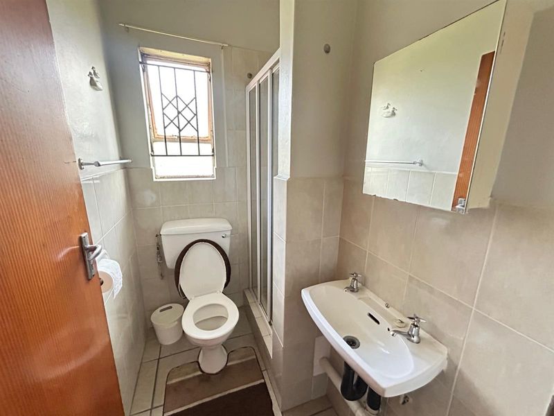 House For Sale in Sunnyridge, Newcastle, KwaZulu Natal - Photo 5