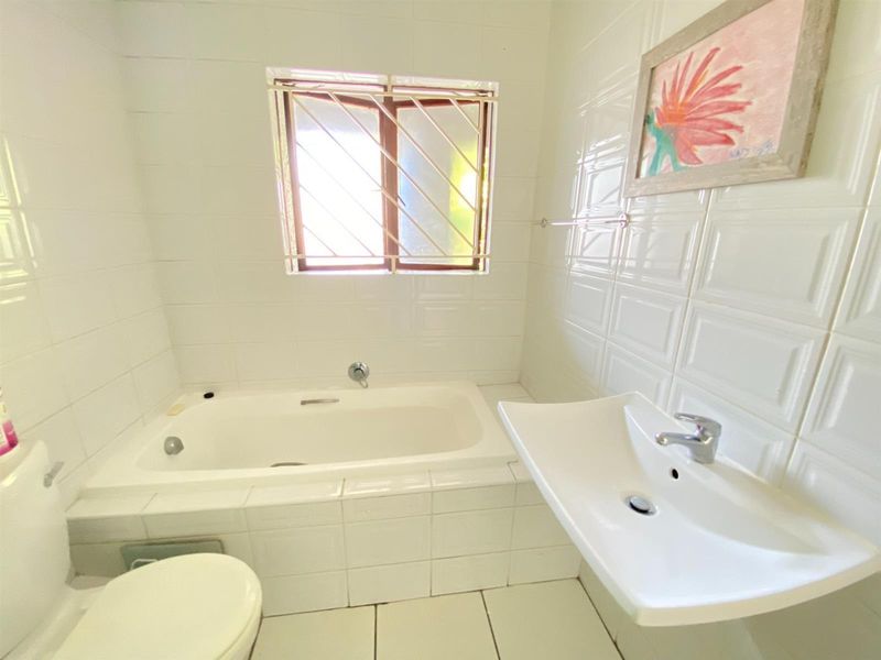 Apartment To Rent in Morningside, Sandton - Photo 7