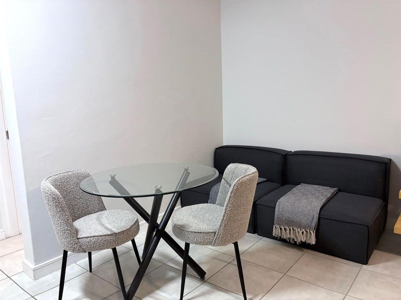 Apartment For Sale in Linbro Park, Sandton - Photo 4