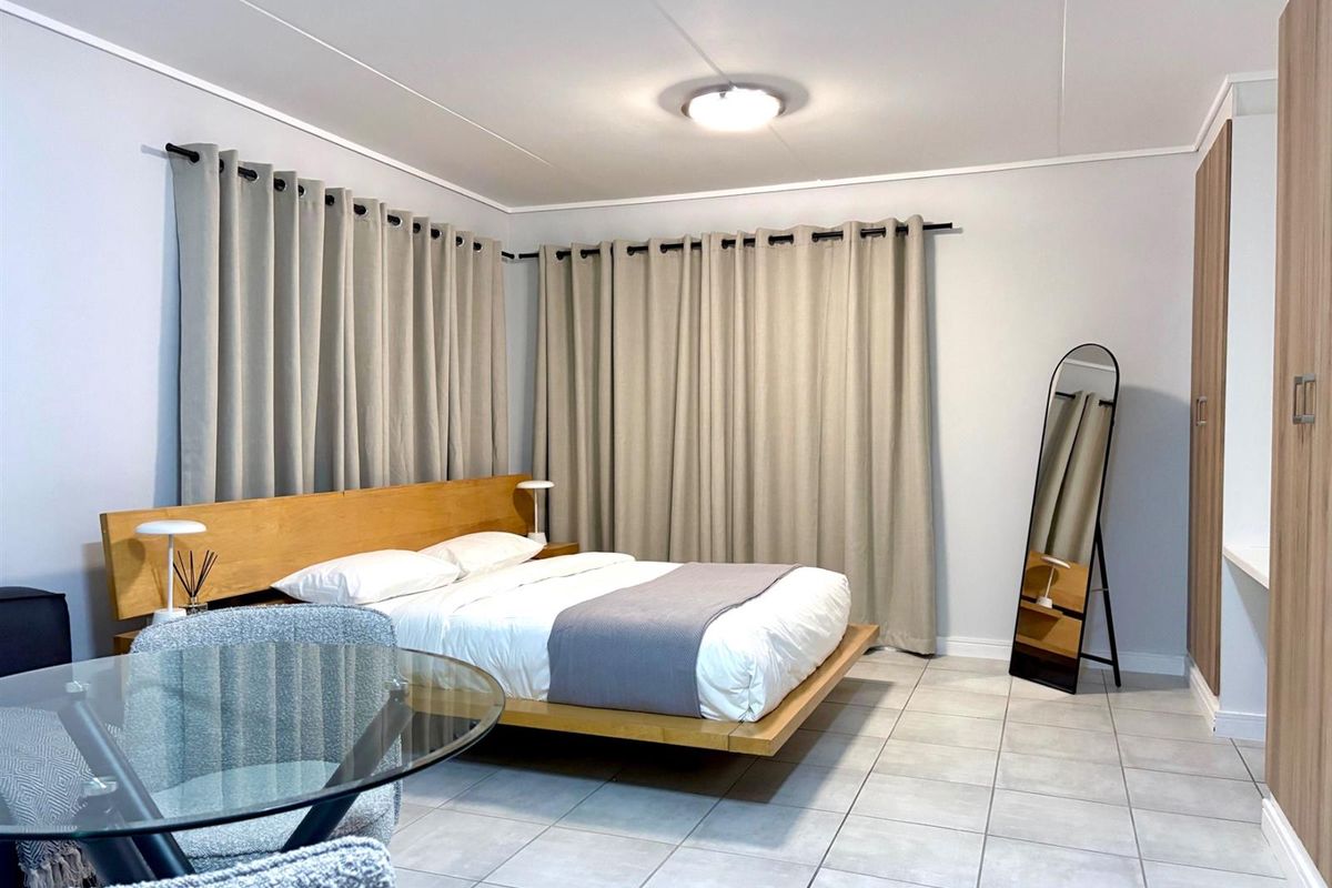 Apartment For Sale in Linbro Park, Sandton - Photo 2