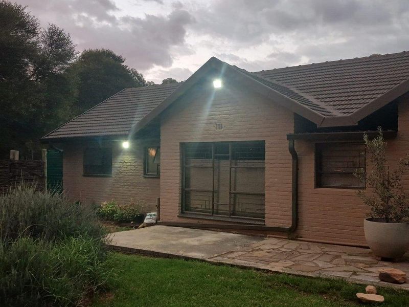 House For Sale in Benoni AH, Benoni - Photo 2