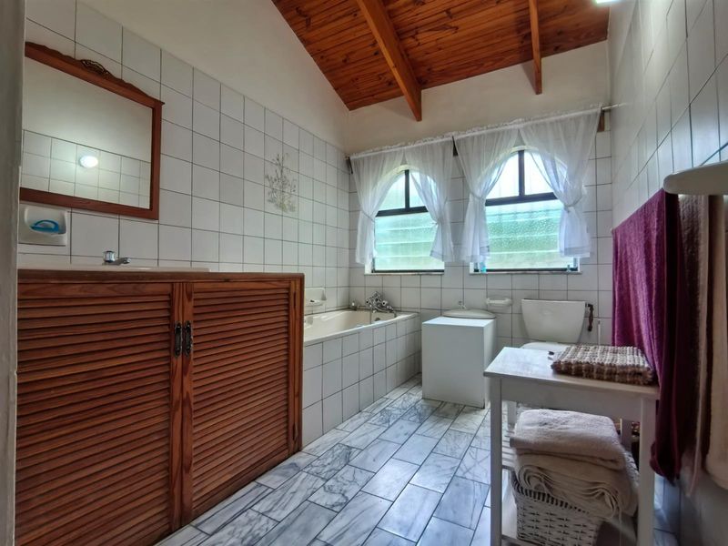 7 Bathrooms, 6 Bedrooms, 5+ Potential Self-Contained Units! - Photo 10