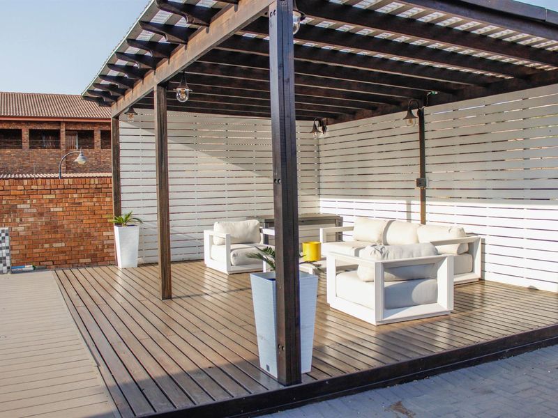 Modern and spacious family home! - Photo 4